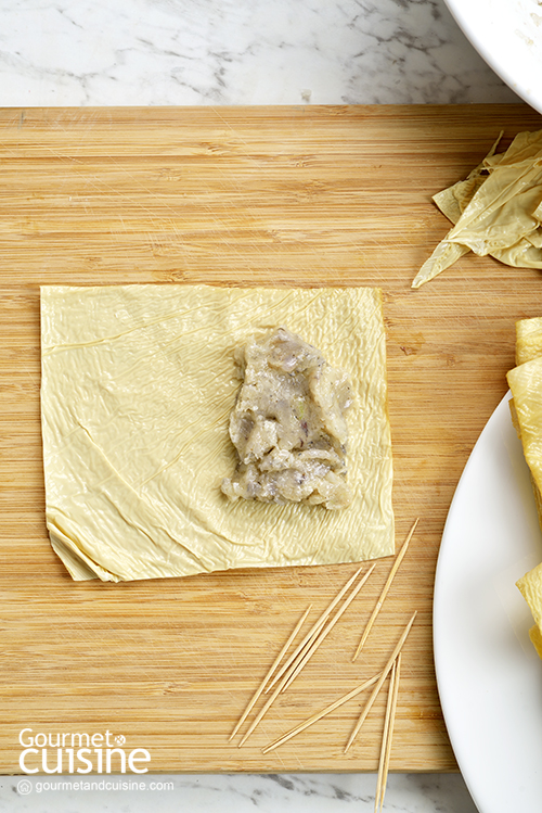 ฟองเต้าหู้ห่อกุ้งทอด