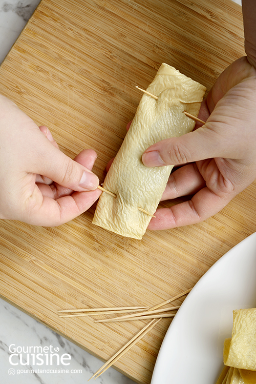 ฟองเต้าหู้ห่อกุ้งทอด