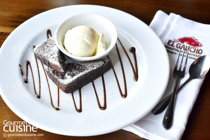  Hot Chocolate Cake with Vanilla Ice Cream