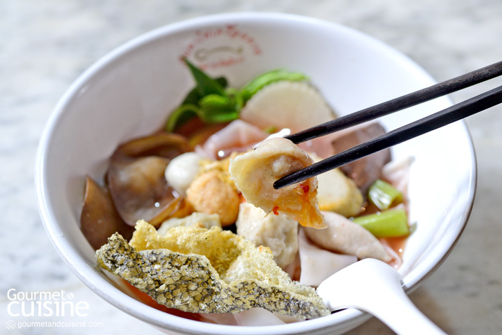 เย็นตาโฟเครื่องทรง โดย อ.มัลลิการ์