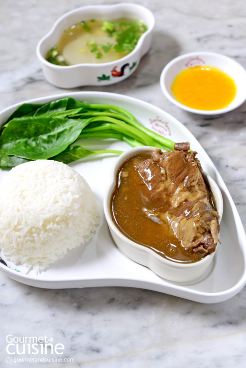 เย็นตาโฟเครื่องทรง โดย อ.มัลลิการ์