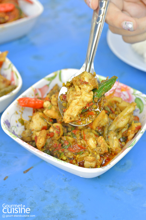 ข้าวแกงผู้ใหญ่ลี