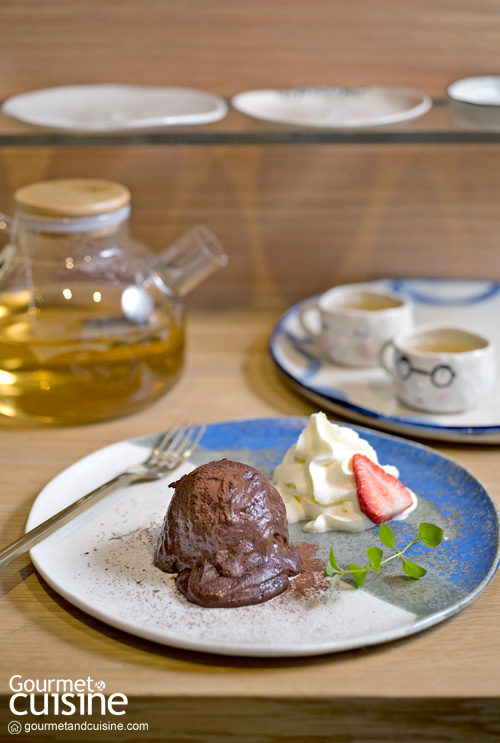 A Clay Café