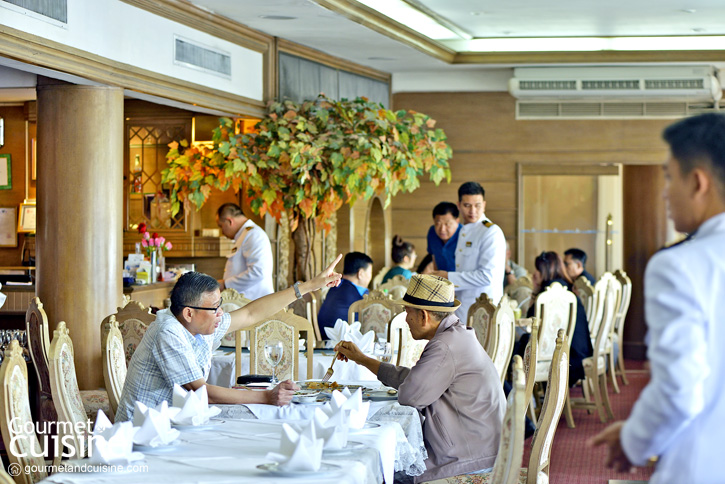 เมธาวลัย ศรแดง ร้านอาหารไทยตำนานแห่งถนนราชดำเนิน