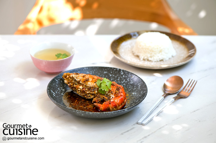 อร่อยแบบออฟไลน์กับร้านน่านั่งแห่งแรกในตรอกไก่แจ้ของ Bite Me Softly
