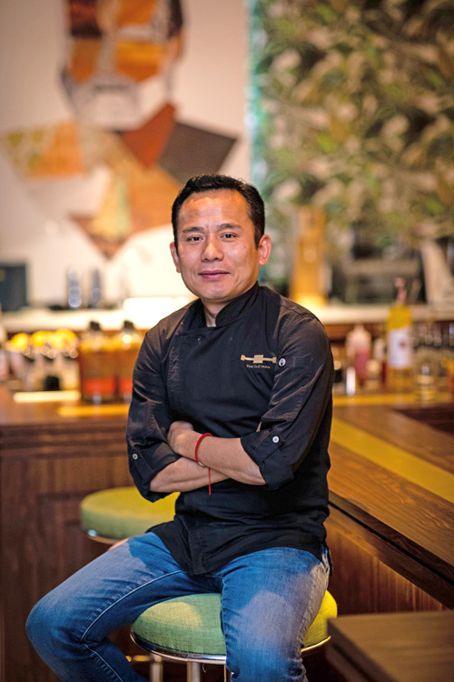 ดื่มด่ำโลกของเฮมิงเวย์ที่ The Old Man บาร์อันดับ 1 จากฮ่องกงสู่แมนดาริน โอเรียนเต็ล กรุงเทพฯ