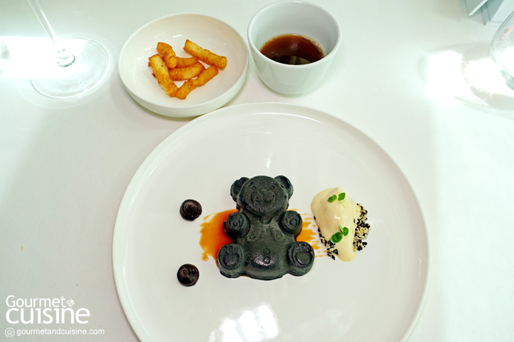 ฉลองครบรอบ 10 ปี วอเตอร์ ไลบรารี่ จามจุรีสแควร์