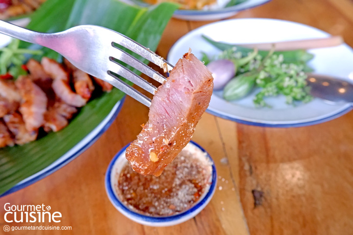 คอหมูพระราม 5 ร้านหมูย่างที่ไม่ธรรมดา ลองสักนิดแล้วจะติดใจ
