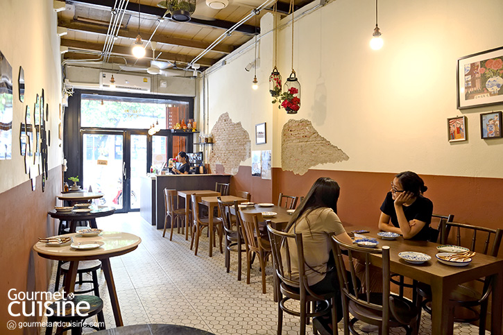 เต็มอิ่มกับซีฟู้ดจานเดียวที่ร้านอะเหน่ ย่านตลาดน้อย