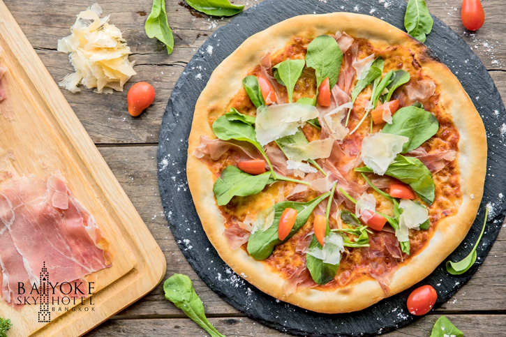 “Parma ham pizza” สไตล์อิตาเลี่ยน สายพิซซ่าไม่ควรพลาด!!
