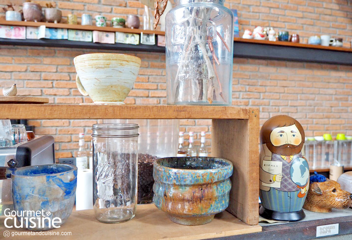 Brown Café Where We Bake & Blend ภูเก็ต คาเฟ่ที่คนรักเค้กต้องมาโดน