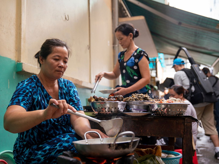 ละเลียดอาหารริมทางร้านดังทั่วเอเชียไปกับสารคดีชุด Street Food