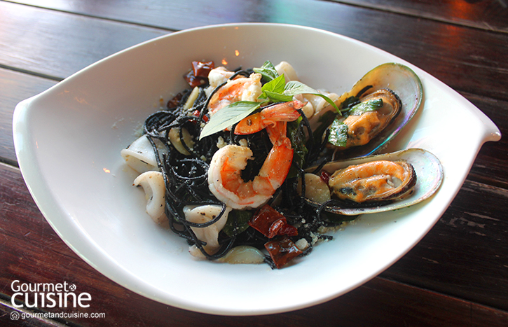 Galley Bar & Restaurant