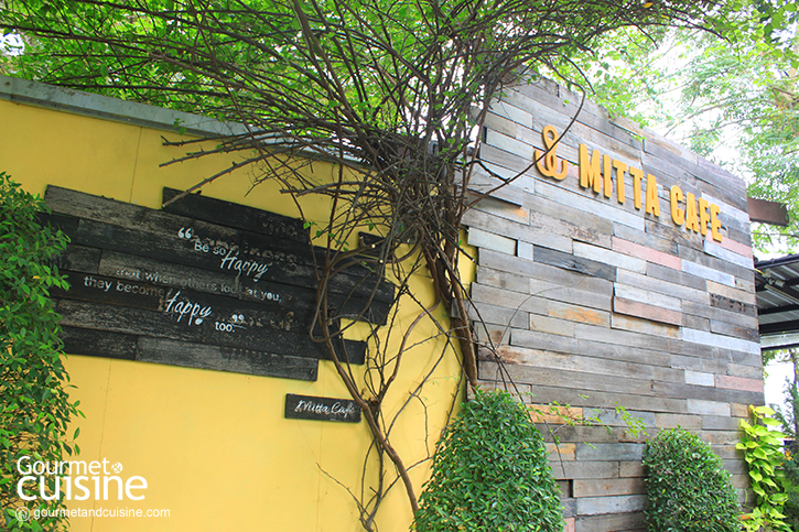Mitta Café