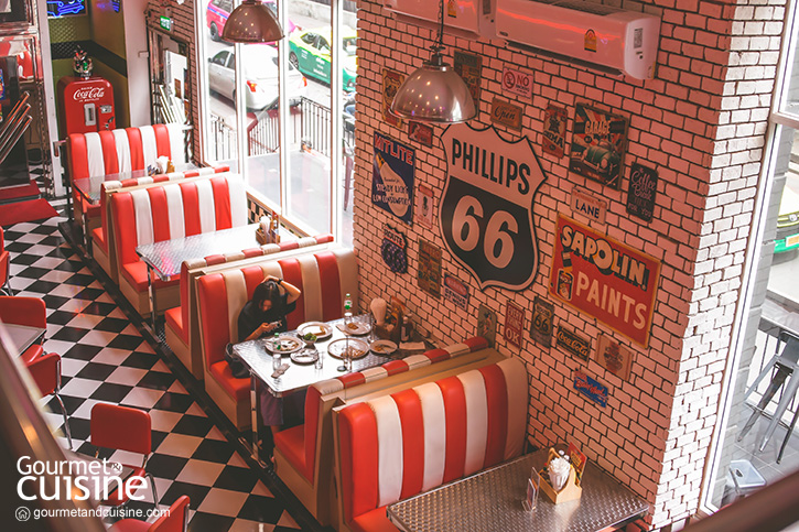 v8 diner