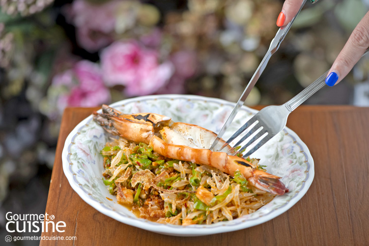 Vanida Bangkok ลิ้มรสอาหารไทยในบ้านเก่าหลังงาม