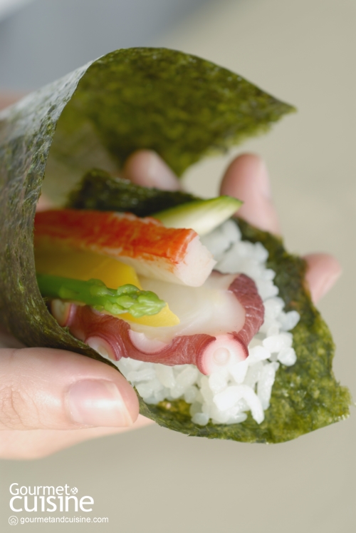 วิธีปั้นซูชิ อร่อยง่ายได้ที่บ้าน