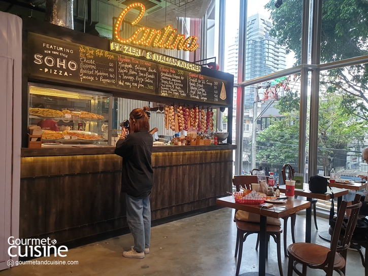 Soho Pizza : พิซซ่าแป้งบางสไตล์นิวยอร์ก