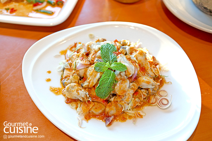 ชวนสายยำ สายตำ และสายซีฟู้ดไปอร่อยกับใบหยกบุฟเฟต์ ทะเลยกชั้น “ร้อยยำตำทะเลลอยฟ้า” บนชั้น 78 โรงแรมใบหยกสกาย