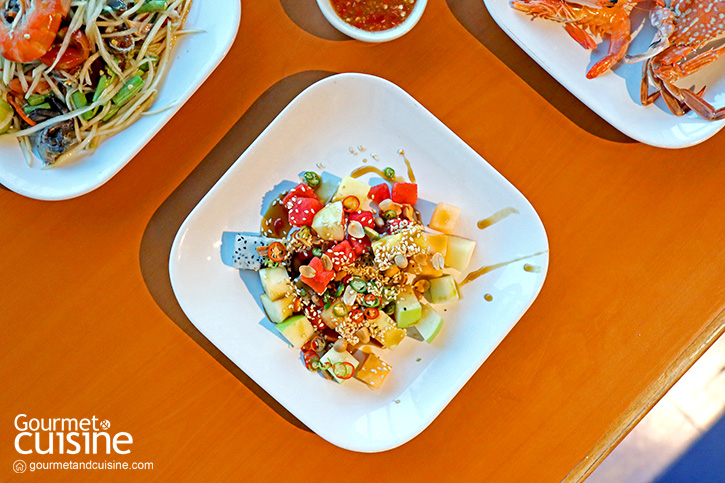 ชวนสายยำ สายตำ และสายซีฟู้ดไปอร่อยกับใบหยกบุฟเฟต์ ทะเลยกชั้น “ร้อยยำตำทะเลลอยฟ้า” บนชั้น 78 โรงแรมใบหยกสกาย