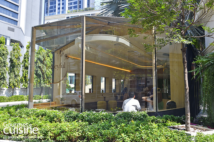 Honeyful Café หวานแต่ดีที่คาเฟ่น้ำผึ้งแสนน่ารักแห่งซอยสุขุมวิท 24