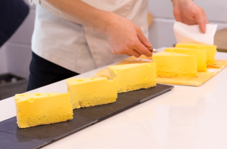 Tom and Jerry Cheesecake