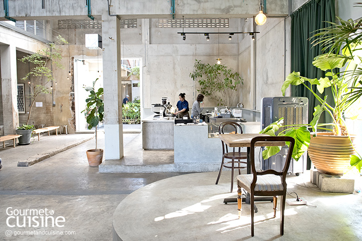 Taste Café Atelier กาแฟดีในโกดังศิลปะสุดฮิปบนถนนวัวลาย