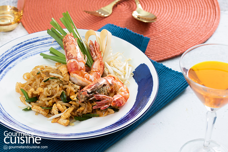 ผัดไทยกุ้งลายเสือ