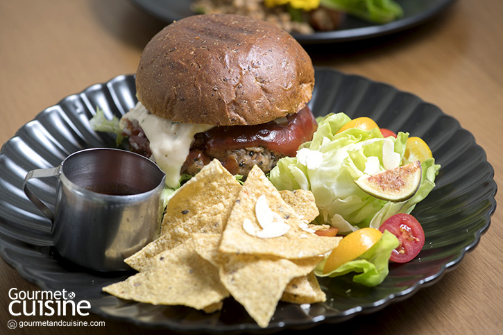 Man & The Figs : คาเฟ่ Plant-Based ย่านสาทรที่เสิร์ฟเมนูจากฤดูกาล