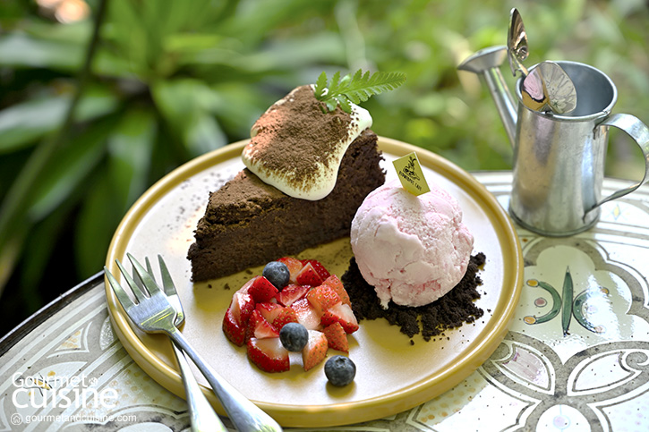Flowerpot Café คาเฟ่ของคนรักธรรมชาติ