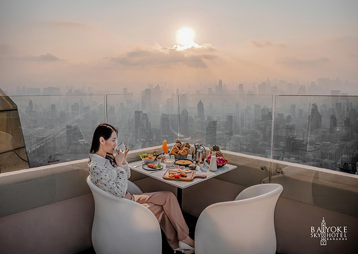 โปรโมชั่น “Staycation” ไม่ต้องหยุดยาวก็เที่ยวได้ ที่ โรงแรมใบหยก สกาย