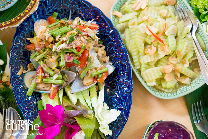 “อ้อยหวาน” อาหารไทยโบราณ ริมแม่น้ำท่าจีน