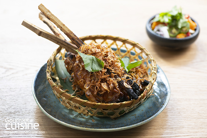 นิวาส Café & Bistro สถานที่พักพิงของคนรักอาหารไทยในซอยนาคนิวาส 24