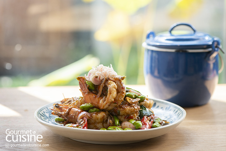 นิวาส Café & Bistro สถานที่พักพิงของคนรักอาหารไทยในซอยนาคนิวาส 24