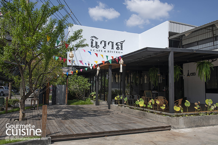 นิวาส Café & Bistro สถานที่พักพิงของคนรักอาหารไทยในซอยนาคนิวาส 24