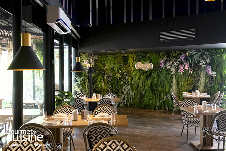 นิวาส Café & Bistro สถานที่พักพิงของคนรักอาหารไทยในซอยนาคนิวาส 24