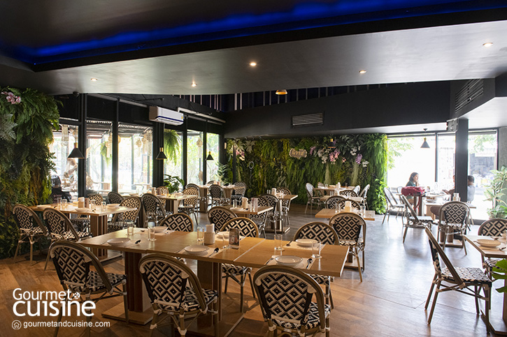นิวาส Café & Bistro สถานที่พักพิงของคนรักอาหารไทยในซอยนาคนิวาส 24