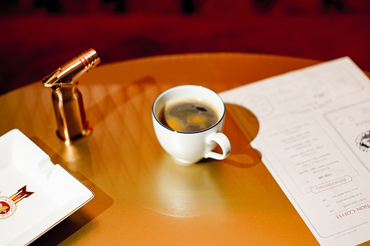 Playroom Café คาเฟ่สุดเซ็กซี่เฉพาะกิจสำหรับคอกาแฟย่านเอกมัย