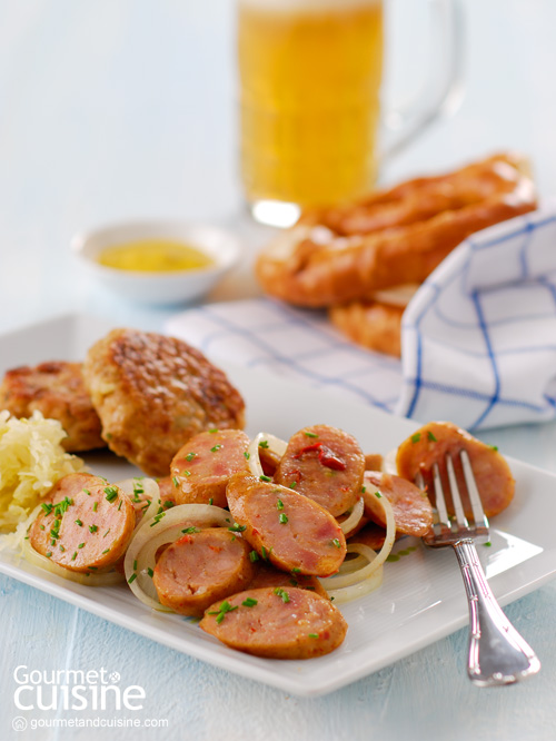 ไส้กรอกเยอรมันและเบอร์เกอร์เนื้อ (German Bratwurst)