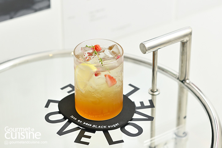 Blacksugar Cafe แฟชั่นคาเฟ่สไตล์มินิมอล ย่านรามอินทรา