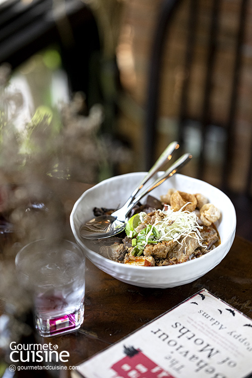 บ้านย่า คาเฟ่ (Banya Cafe Bangkok) คาเฟ่วินเทจแสนอบอุ่น ย่านห้วยขวาง
