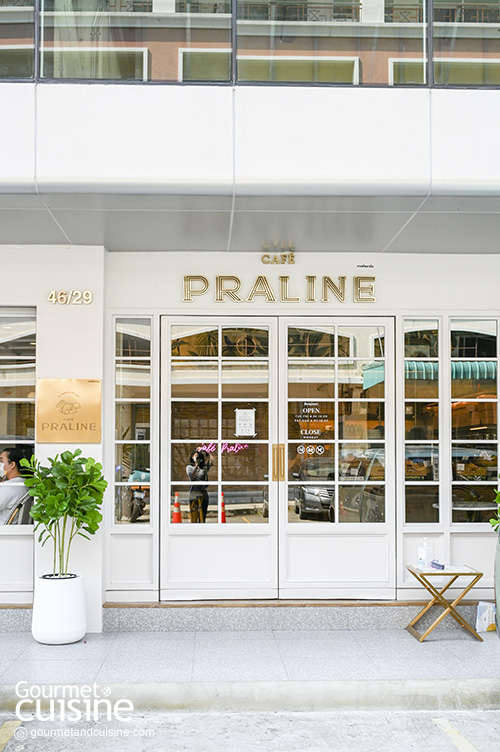 หอมกรุ่นกลิ่นครัวซองต์ที่ Café Praline