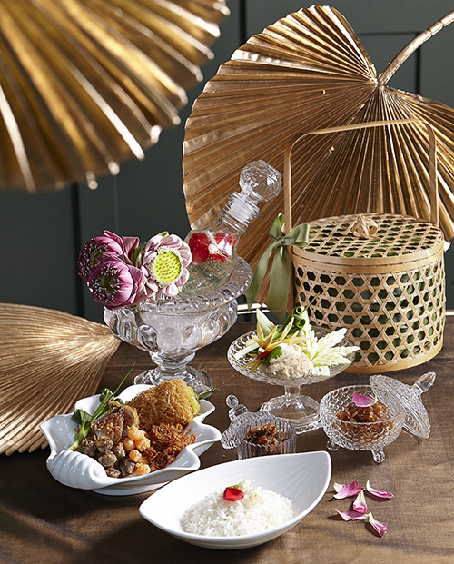 ‘สำรับข้าวแช่ ตำรับ Khao’ ร้านอาหารไทยระดับมิชลิน สตาร์ ชูเครื่องเคียงพิเศษประจำปีนี้ ประยุกต์จากม้าอ้วน