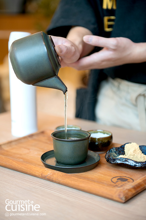 ดื่มด่ำไปกับชาเขียวสุดพรีเมียมที่ร้าน Time's House Tea Room 