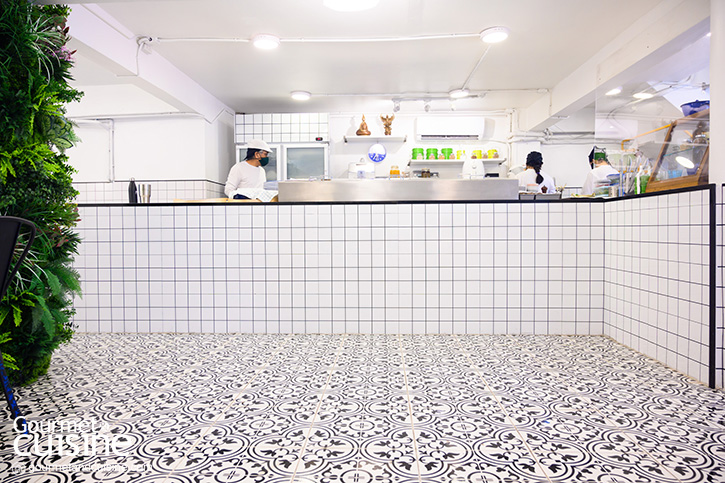 ธธดา ร้านอาหารไทยบน ถ.อรุณอมรินทร์