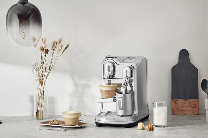 ปลดปล่อยความเป็นอาร์ติสในตัวคุณด้วยเครื่องชงกาแฟ Creatista Pro ที่จะช่วยรังสรรค์กาแฟทุกแก้วดุจงานศิลปะชั้นเยี่ยม
