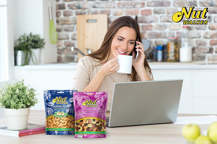 "ทำงานที่บ้าน" (Work From Home) แบบสุขภาพดี ไปกับ นัท วอล์คเกอร์ ถั่วคุณภาพพรีเมียม