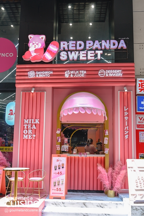 Red Panda Sweet สตรีทคาเฟ่สไตล์ญี่ปุ่น  แลนด์มาร์กใหม่ศาลาแดง