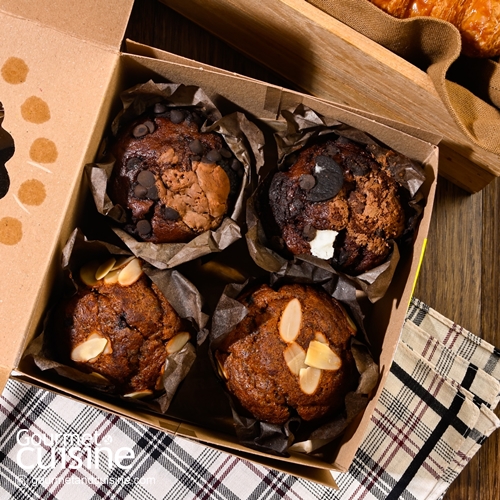 หอมกรุ่นเบเกอรี่แบบเดลิเวอรี by Zurich Bread Factory and Café