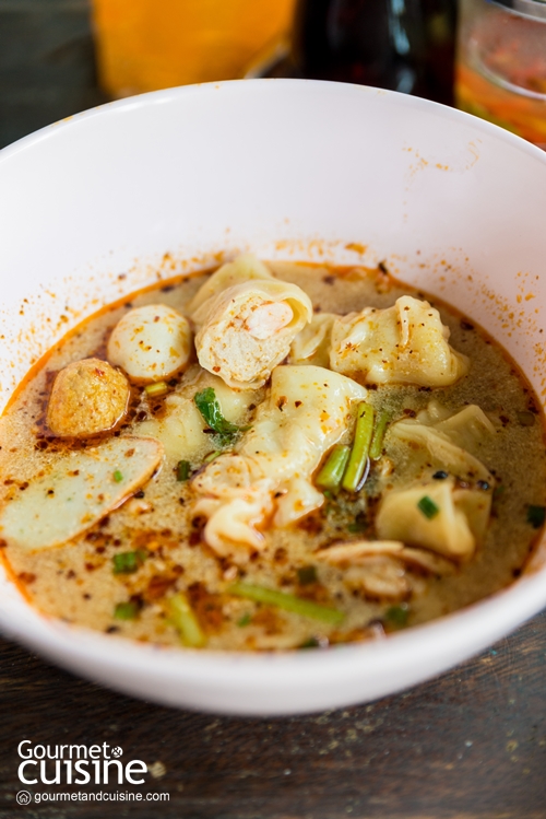 ร้านก๋วยเตี๋ยวโรงกลึง